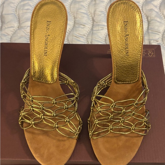 Enzo Angiolini Gold Women's Sandals- size 9 - Picture 1 of 7